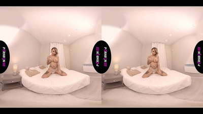 PORNBCN VR Mature Spanish MILF masturbates และดูดกระเจี๊ยวของคุณใน POV ในขณะที่สูบบุหรี่และกระตุกขาของเธอ